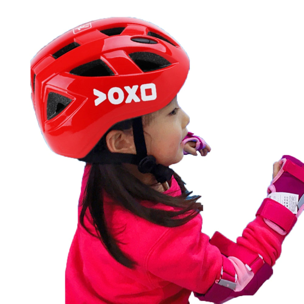 Integrally-molded Cycling Helmet for Kids.