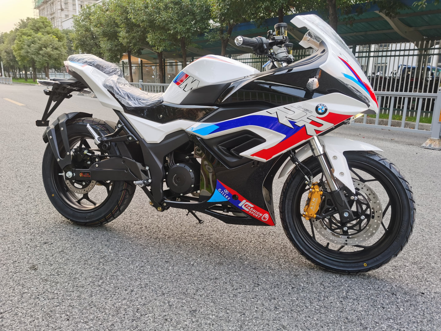 High Speed Electric Motorbike Racing Motorcycle Eec Coc 10000w Lithium Battery 150km H