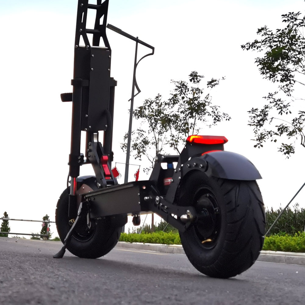 FLJ 13inch Fat Wheel E Scooter with 90-150kms 6000W Range Dual Engine  and 40Ah 50AH Battery.