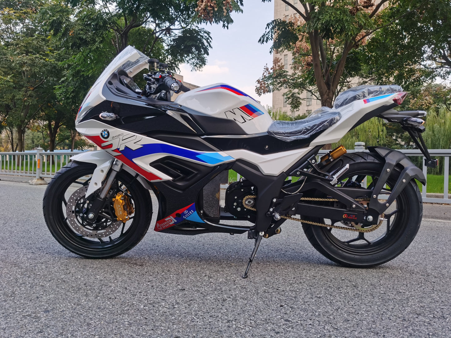 High Speed Electric Motorbike Racing Motorcycle Eec Coc 10000w Lithium Battery 150km H